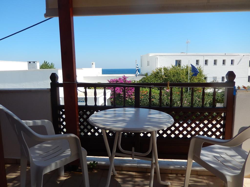 Deidamia Hotel Skyros Buitenkant foto