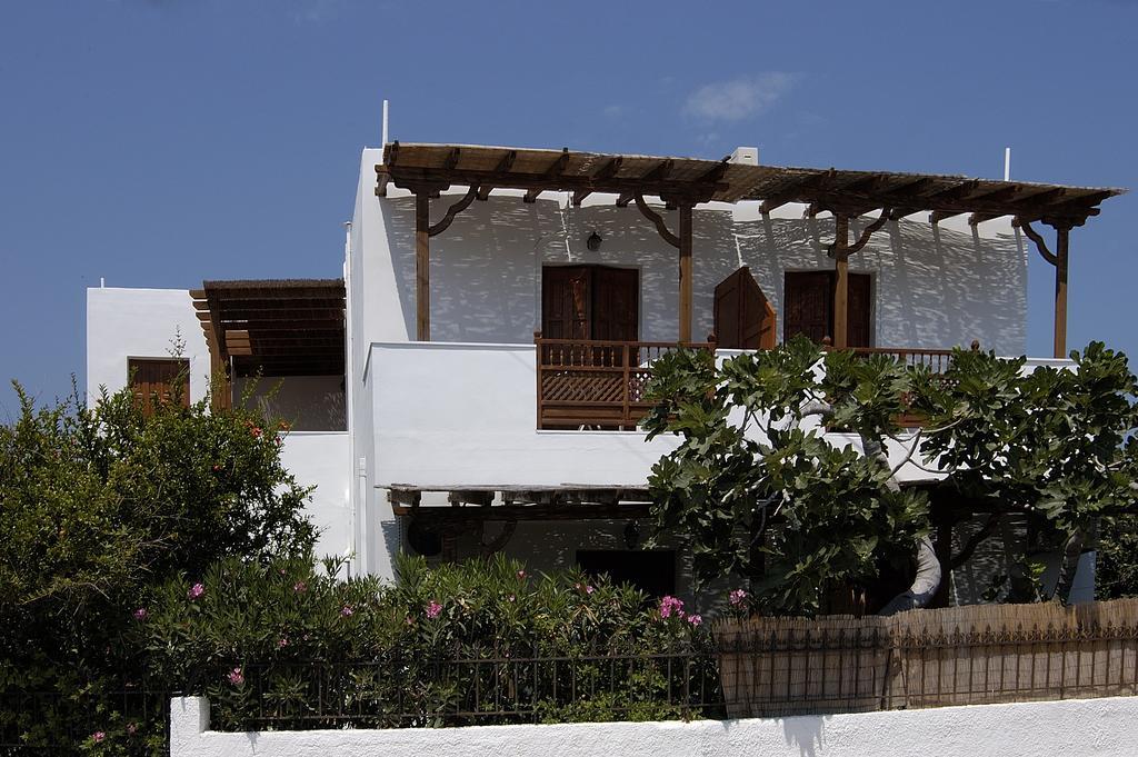 Deidamia Hotel Skyros Buitenkant foto
