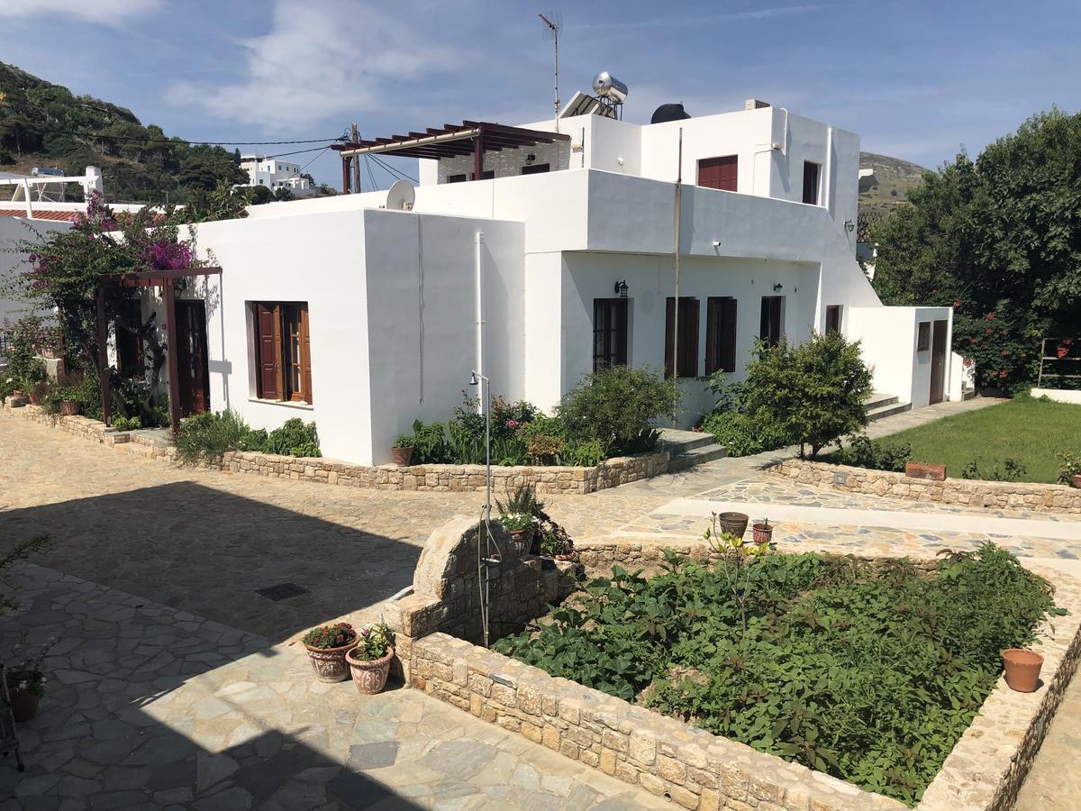 Deidamia Hotel Skyros Buitenkant foto