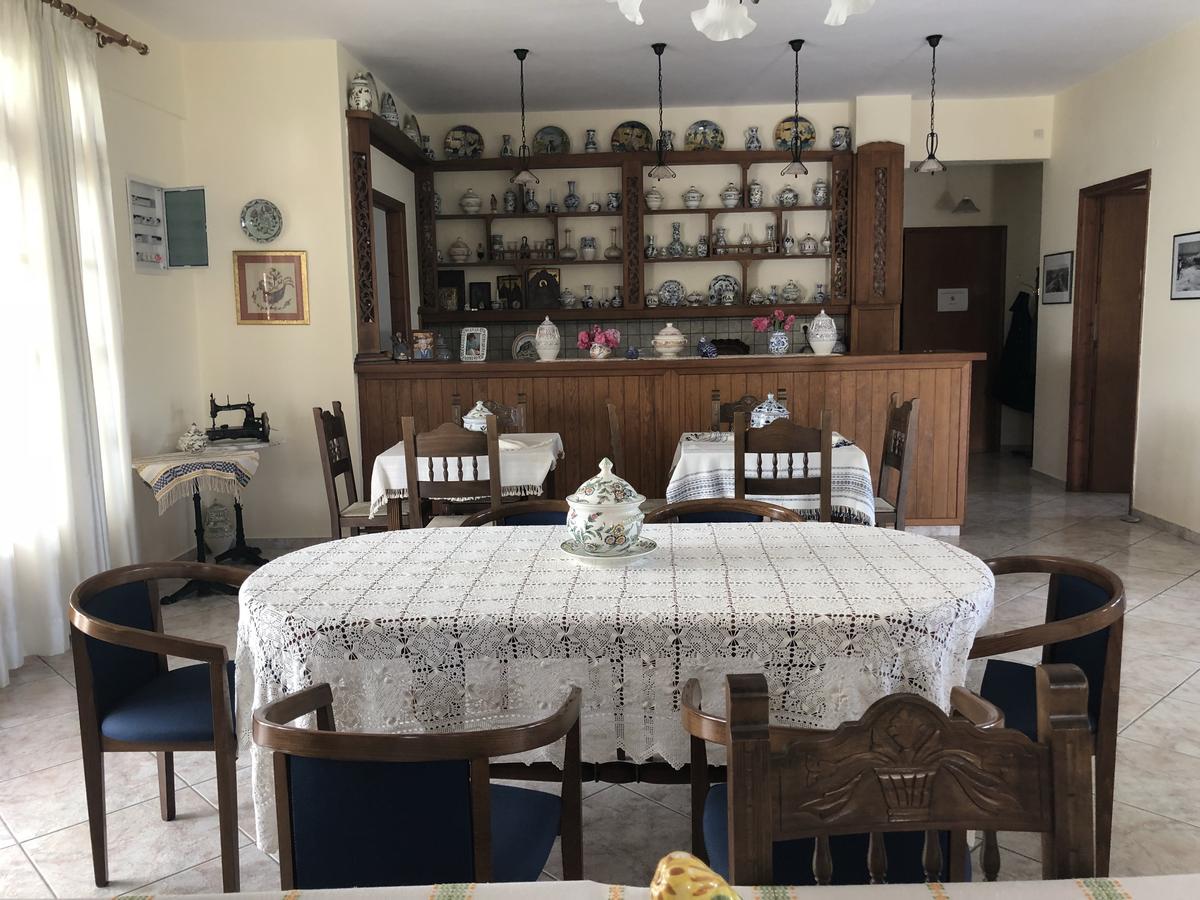 Deidamia Hotel Skyros Buitenkant foto
