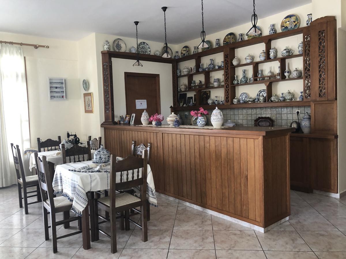 Deidamia Hotel Skyros Buitenkant foto